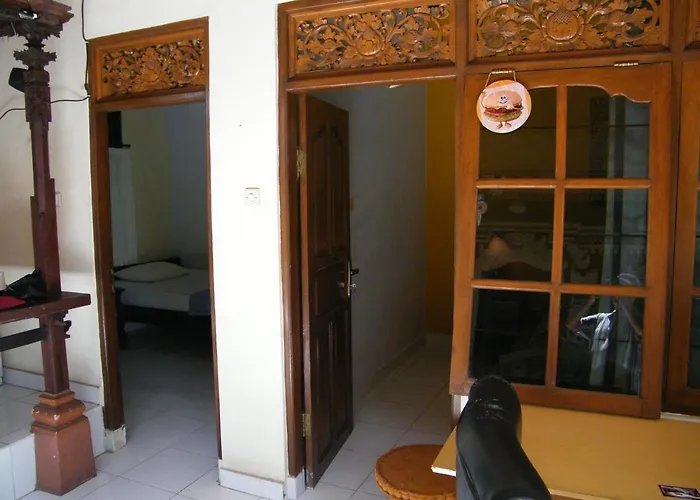 ベッド・アンド・ブレックファスト Reinoldus Di Bali
