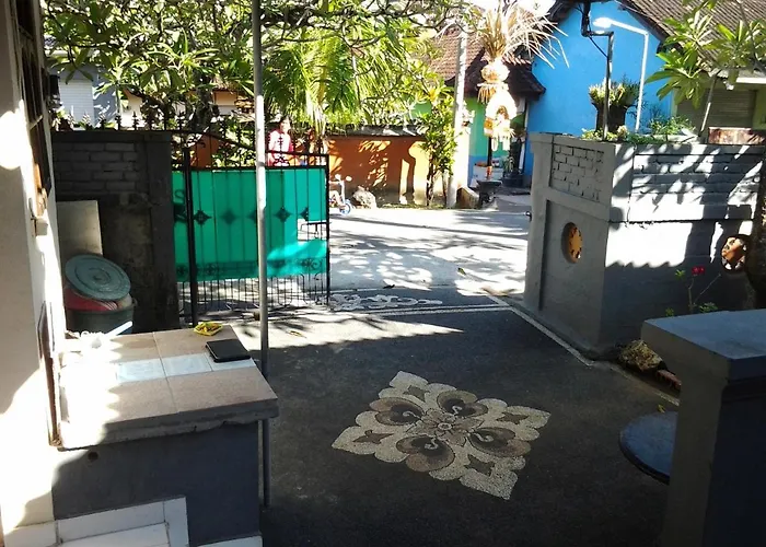 Reinoldus Di Bali ベッド・アンド・ブレックファスト ケロボカン